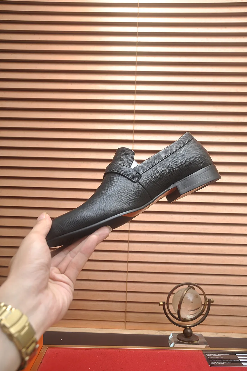 Men's shoes💰540💶[HERMES] (cowhide lining)🍀Italian top luxury🍀He does not pursue novel styles and gorgeous colors, but attracts the favor of successful men with his flawless, elegant and classic style. Formal leather shoes This very comfortable, simple and stable style allows you to easily match any style! The pattern is absolutely 1:1 refined from the original case, and we strive for excellence in materials, imported cowhide + cowhide lining💪💪💪extraordinary texture👍! .Code number: 39-45 (45 customized)